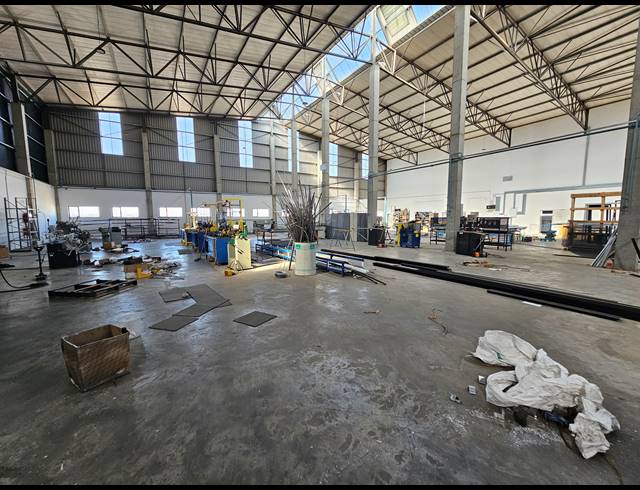 5,002M² FACTORY TO LET IN COSMO BUSINESS PARK
